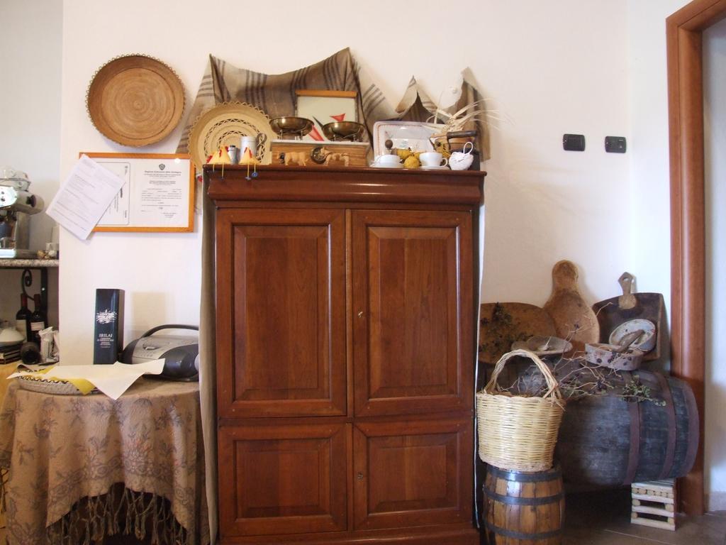 Agriturismo Locoe Oliena Extérieur photo